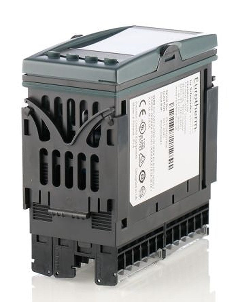 Eurotherm 3200 Panel PID Temperature Controller, 4 Output Relay 264V ac On-Off