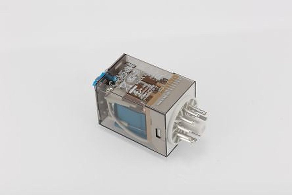 Finder Flange Power Relay, 24V dc Coil, 10A Switching Current, 3PDT