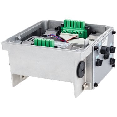 SINAMICS G110M Control Unit CU240M AS-Interface G AS-Interface with M screw connection for motor frame size 100/112 4 DI, 2 DO, 2 AI, 1 F-DI PTC/KTY connection EM brake control Degree of protection IP66 Ambient temperature -10 to +55° 105x 205x 171 (HxWxD) without Power Module