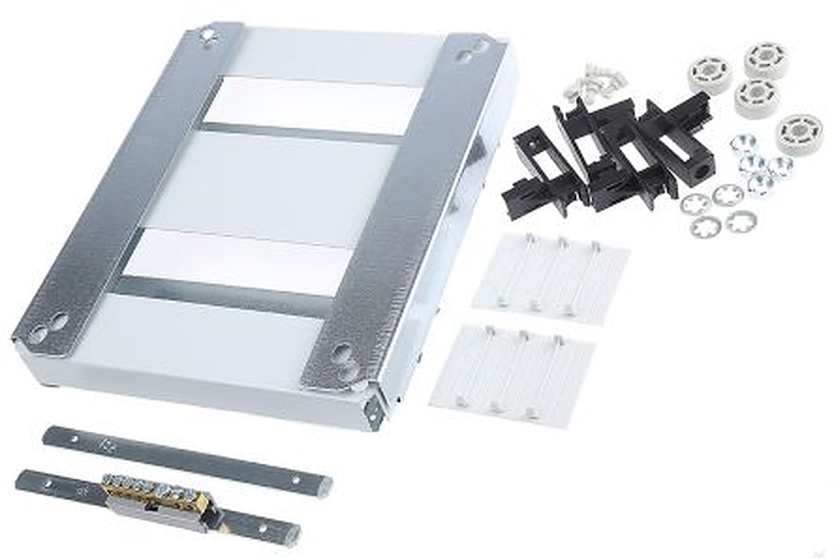 Schneider Electric PanelSeT Series Black RAL 7035 Enclosure Chassis, 300 mm H, 250mm W, 150 mm L