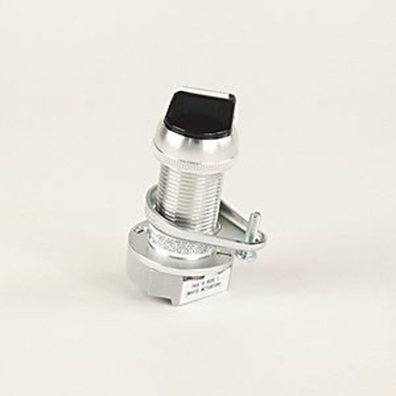 Hazardous Location Type 7&9 2 Pos. Sel. Switch-Non-Illum., Standard Barrel Length, White (Knob) / Gray (Metal Wing), Std. Knob Maint., 1 NO, 1 NO