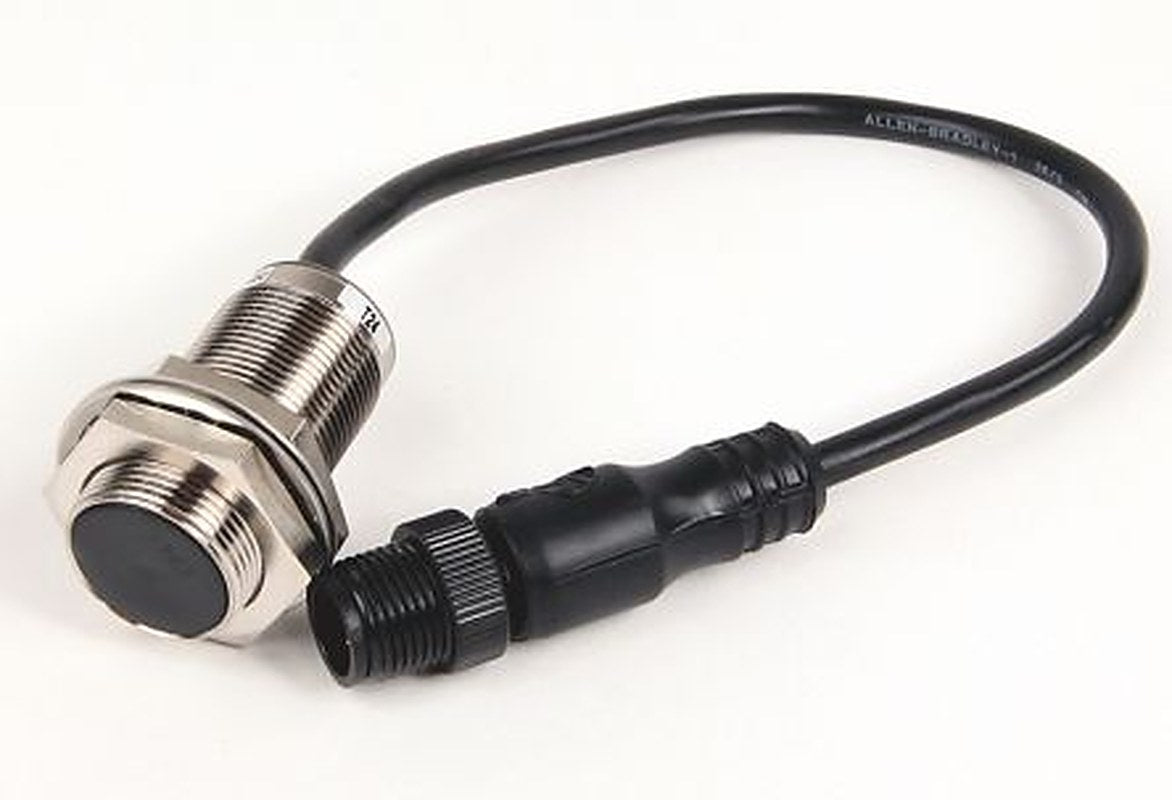 Allen Bradley 872C-MH4BN12-D4 Threaded Barrel Inductive Proximity Sensor, M12 PNP 30V 4 mm 30 V dc