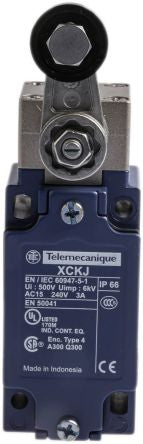 Telemecanique Sensors OsiSense XC Series Roller Lever Limit Switch, 1 NO/1 NC, IP66, Zinc Alloy Housing, 240V ac, 3A