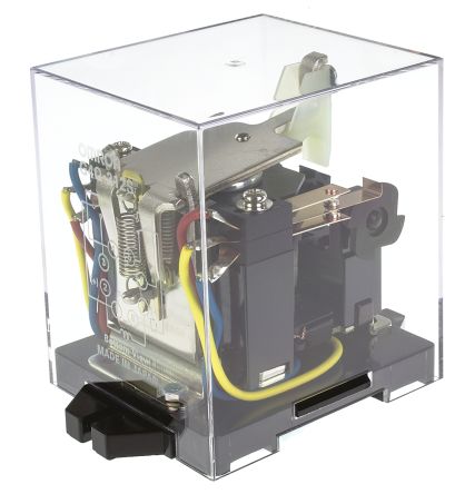 Omron Socket Power Relay, 12V dc Coil, 5A Switching Current, DPDT