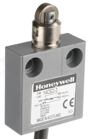 Honeywell 14CE Series Roller Plunger Limit Switch, 1 NO/1 NC, IP66, IP68, IP67, IP65, Die Cast Zinc Housing, 250V ac, 5A