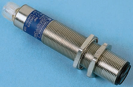 Telemecanique Sensors Diffuse Photoelectric Sensor, Barrel Sensor
