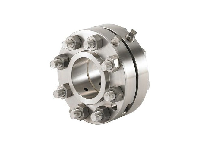 Holds orifice plates in place for reliable flow measurement and engineered to withstand high temperatures and pressures.