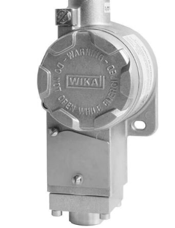 WIKA 1/4 in NPT Screw Pressure Gauge, 10 bar