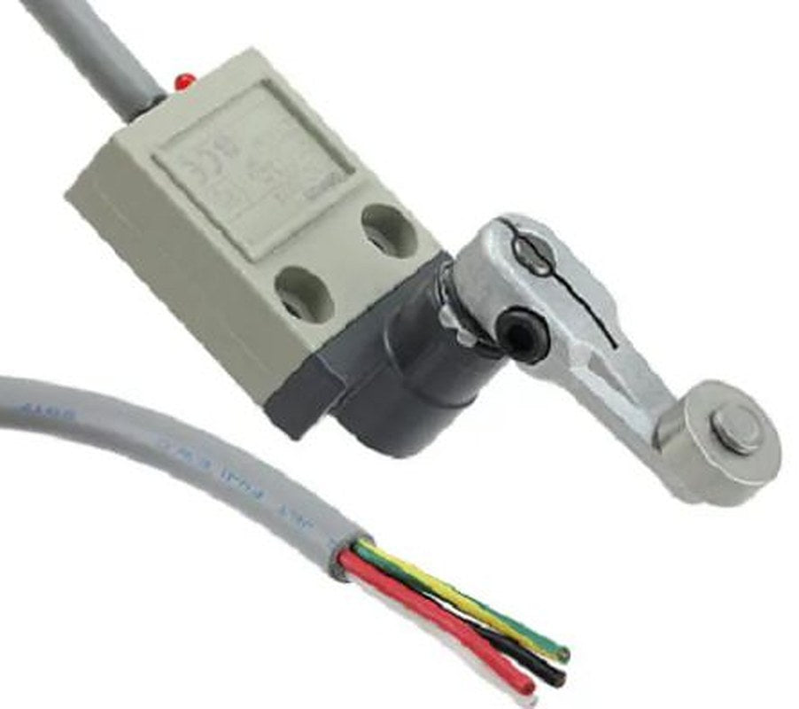 Omron Roller Lever Limit Switch, IP67, Metal Housing, 250V ac, 5A