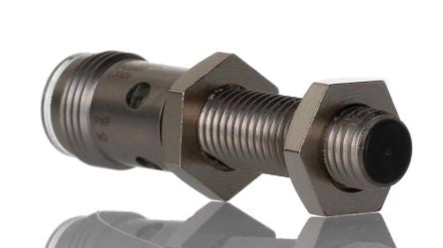 Omron E2A-S08KS02-M1-B1 Threaded Barrel Inductive Proximity Sensor, M8 PNP E2A 32V 30 mm 1000 V ac 32 V dc 200mA