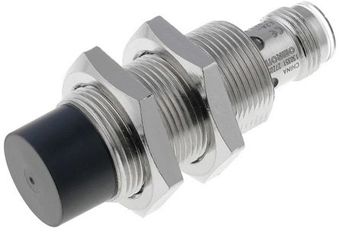 Omron E2A-S18KN16-M1-B1 Threaded Barrel Inductive Proximity Sensor, M18 PNP E2A 24V dc 16 mm 32 V dc 200mA