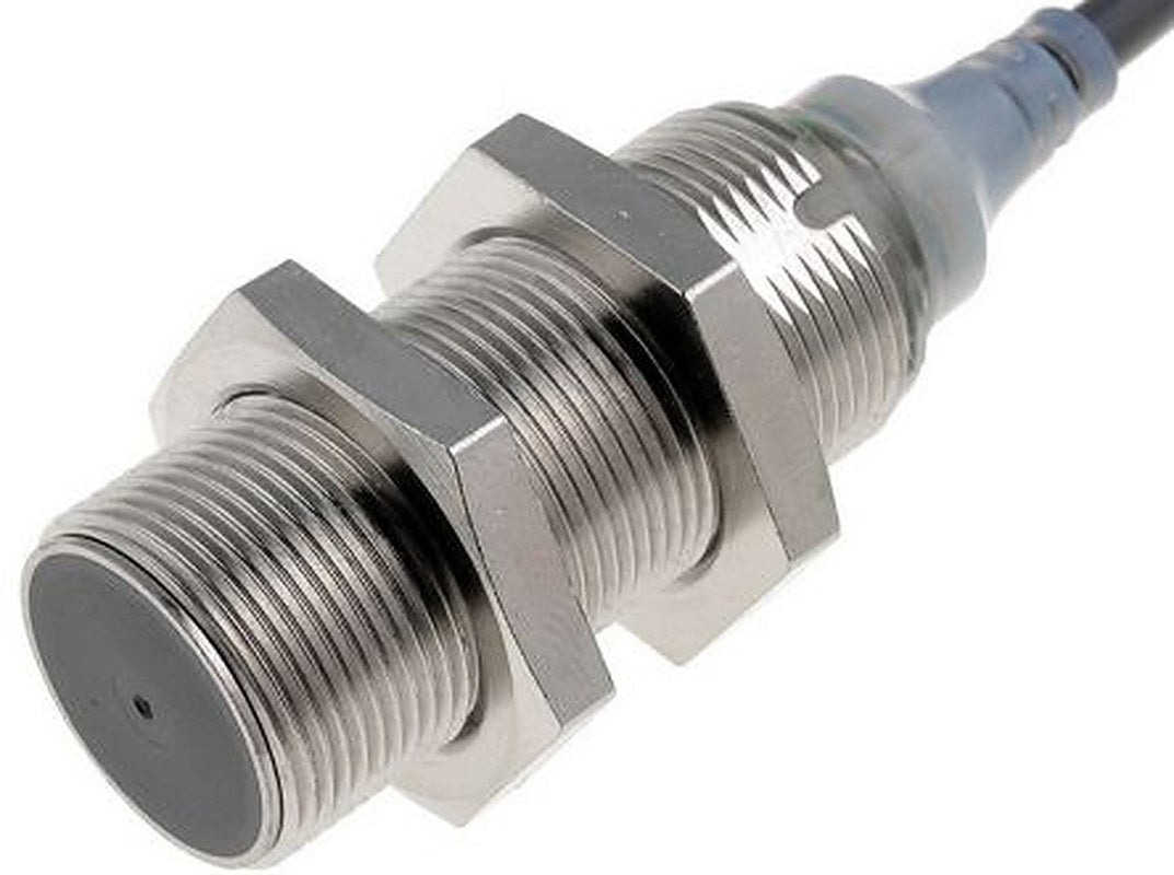 Omron E2A-S18KS08-WP-B3 10M Threaded Barrel Inductive Proximity Sensor, M18 PNP E2A 24V dc 8 mm 32 V dc 200mA