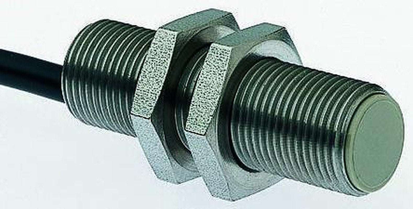 Omron E2AS18KS08WPC12M Threaded Barrel Inductive Proximity Sensor, M18 NPN E2A 32V 30 mm 240 V ac 32 V dc 200mA