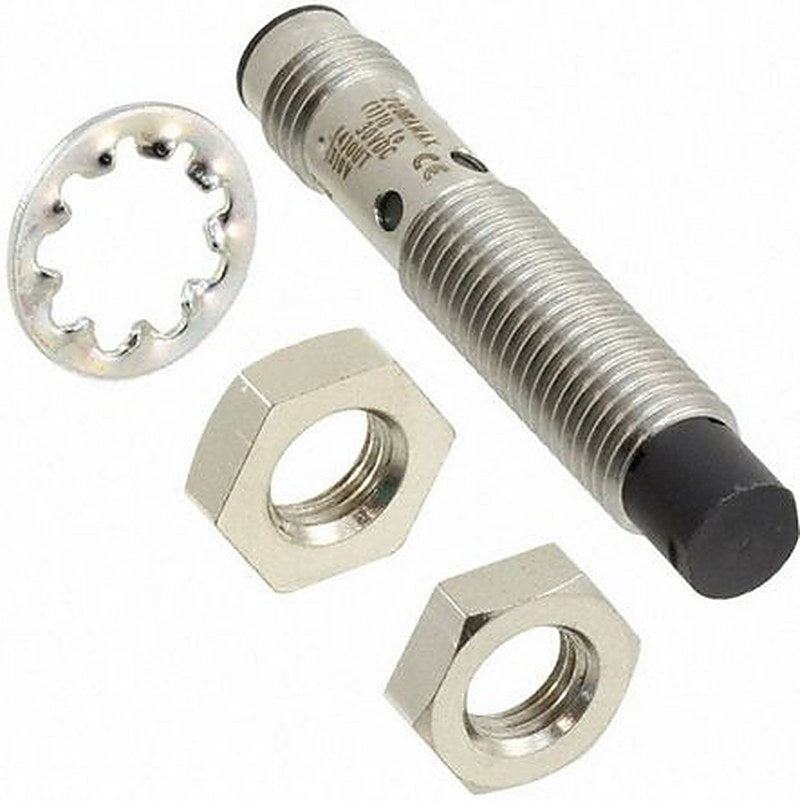 Omron E2B-S08KN04-MC-C1 Threaded Barrel Inductive Proximity Sensor, M8 NPN E2B 30V 4 mm 30 V dc 200mA