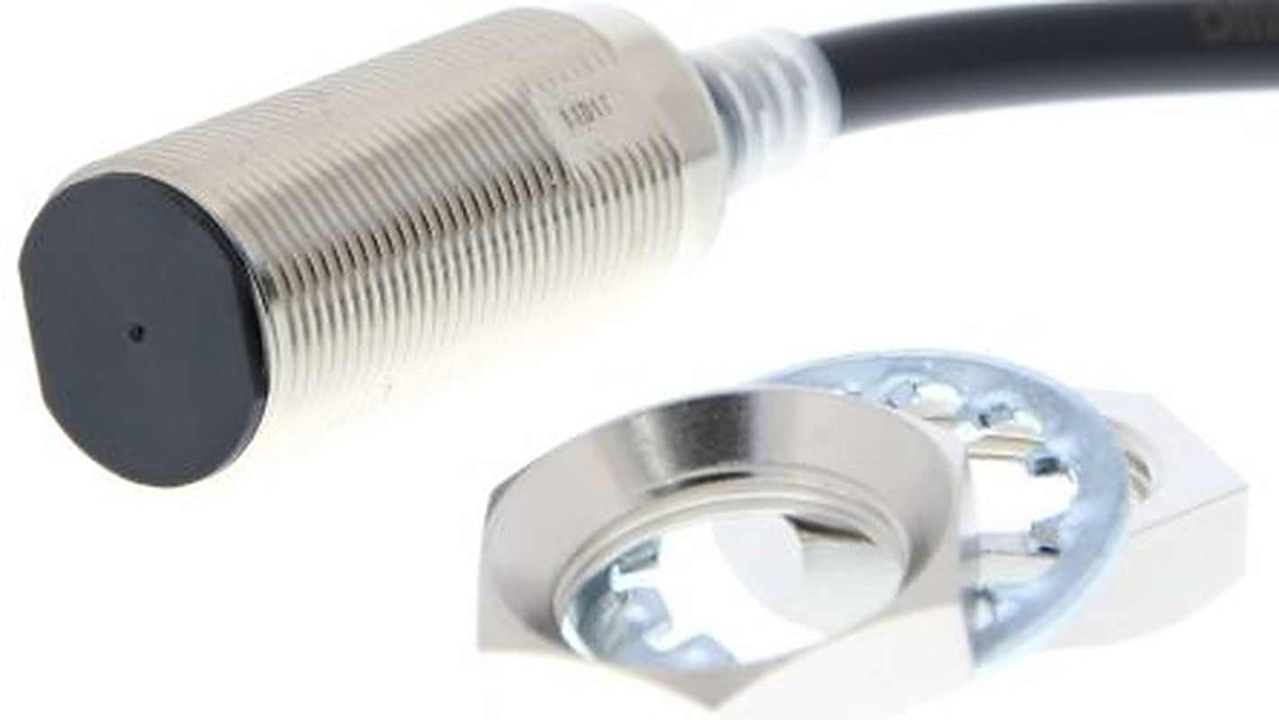 Omron E2E-X11D118-TR 5M Threaded Barrel Inductive Proximity Sensor, M18 2-Wire 30V 11 mm 30 V dc 100mA, 3 mA
