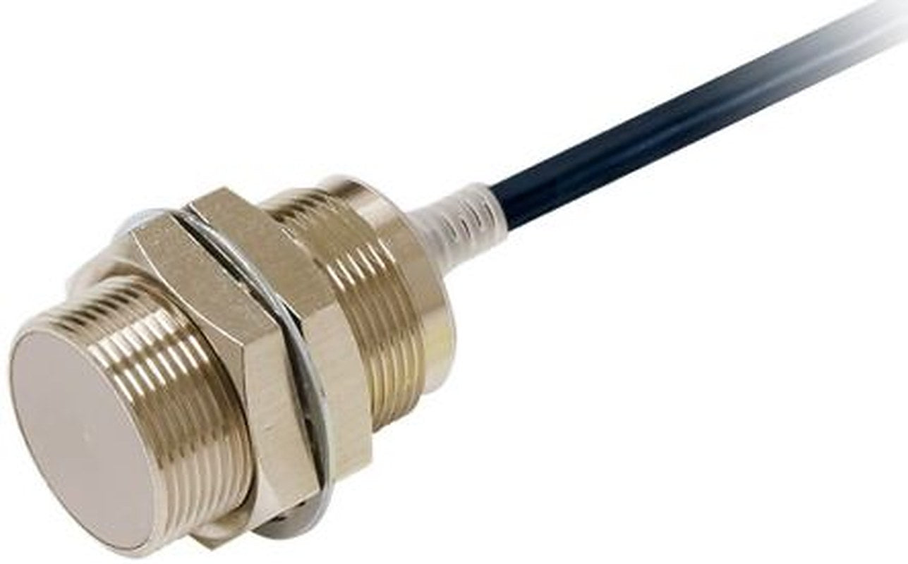 Omron E2E-X15B1T30 5M Threaded Barrel Inductive Proximity Sensor, M12 PNP E2E 30V dc 4 mm 30 V dc 100mA, 3 mA