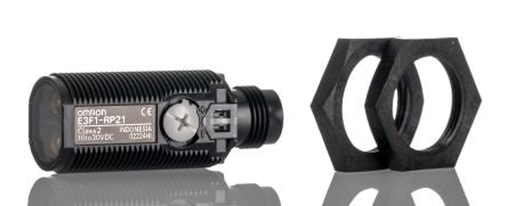 Omron Retroreflective Photoelectric Sensor, Barrel Sensor