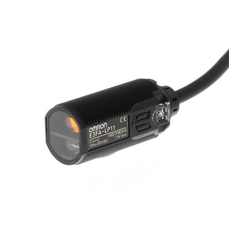 Omron Background Suppression Photoelectric Sensor, Cylindrical Sensor