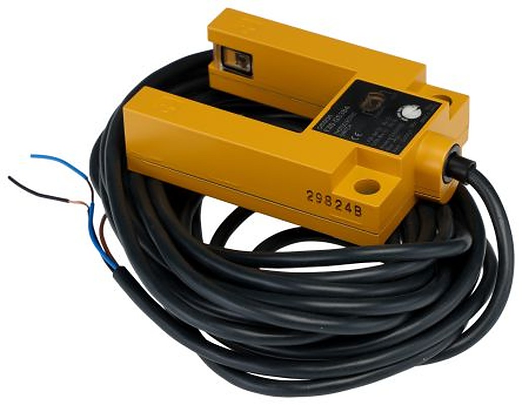 Omron Diffuse Photoelectric Sensor, Fork Sensor