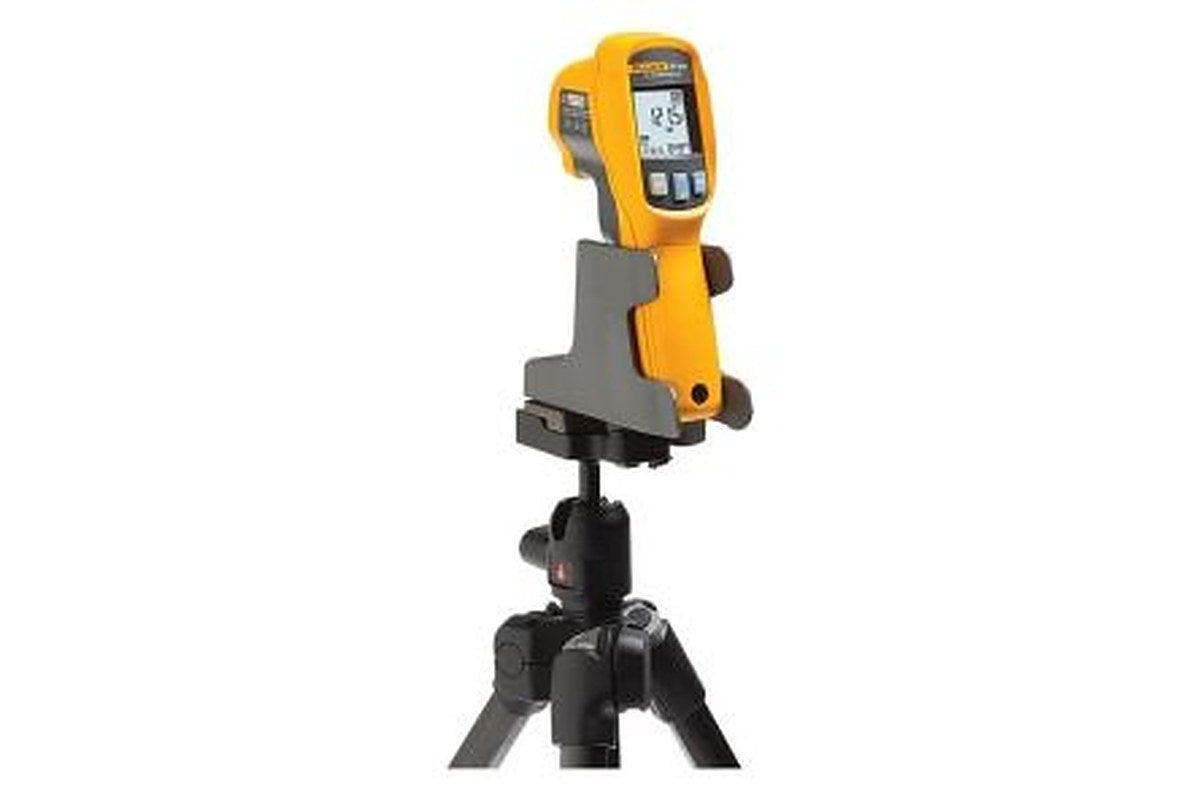 Fluke 64 MAX Infrared Thermometer, -30 °C Min, +600 °C Max, ± 1 °C Accuracy, F, °C, Fahrenheit Measurements, RSCAL
