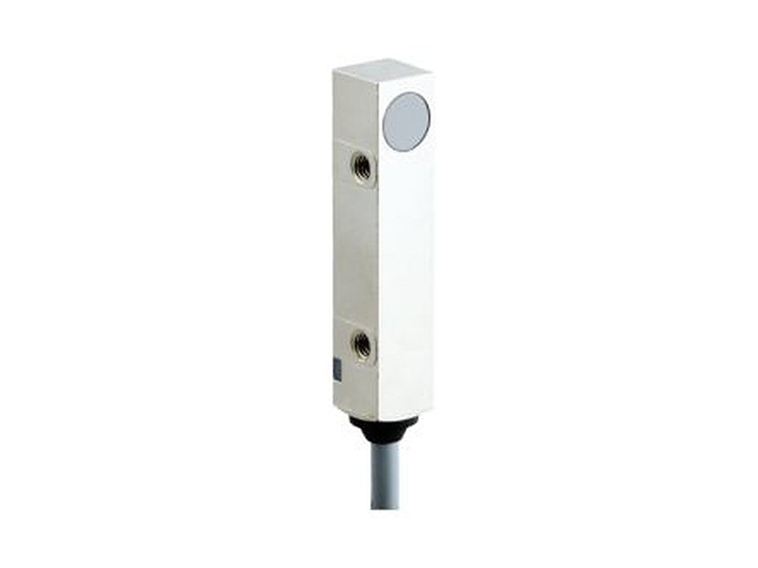 Baumer IFFM 08P1702/O1L Block Inductive Proximity Sensor PNP 30V 2 mm 30 V dc 200mA