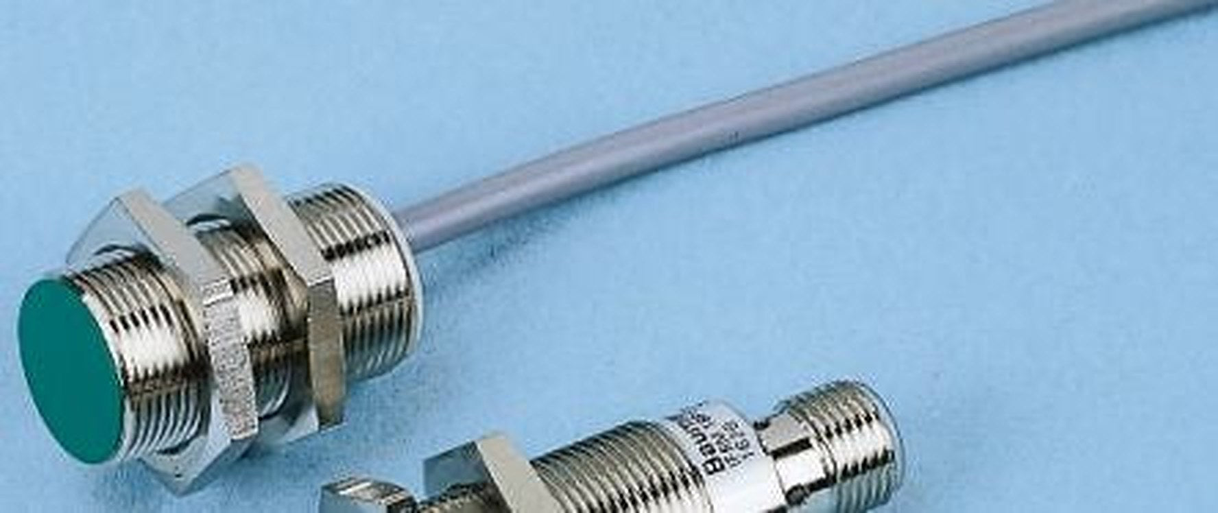 Baumer IFRM 18P17A3/L Threaded Barrel Inductive Proximity Sensor, M18 x 1 PNP 3V 8 mm 30 V dc 200mA