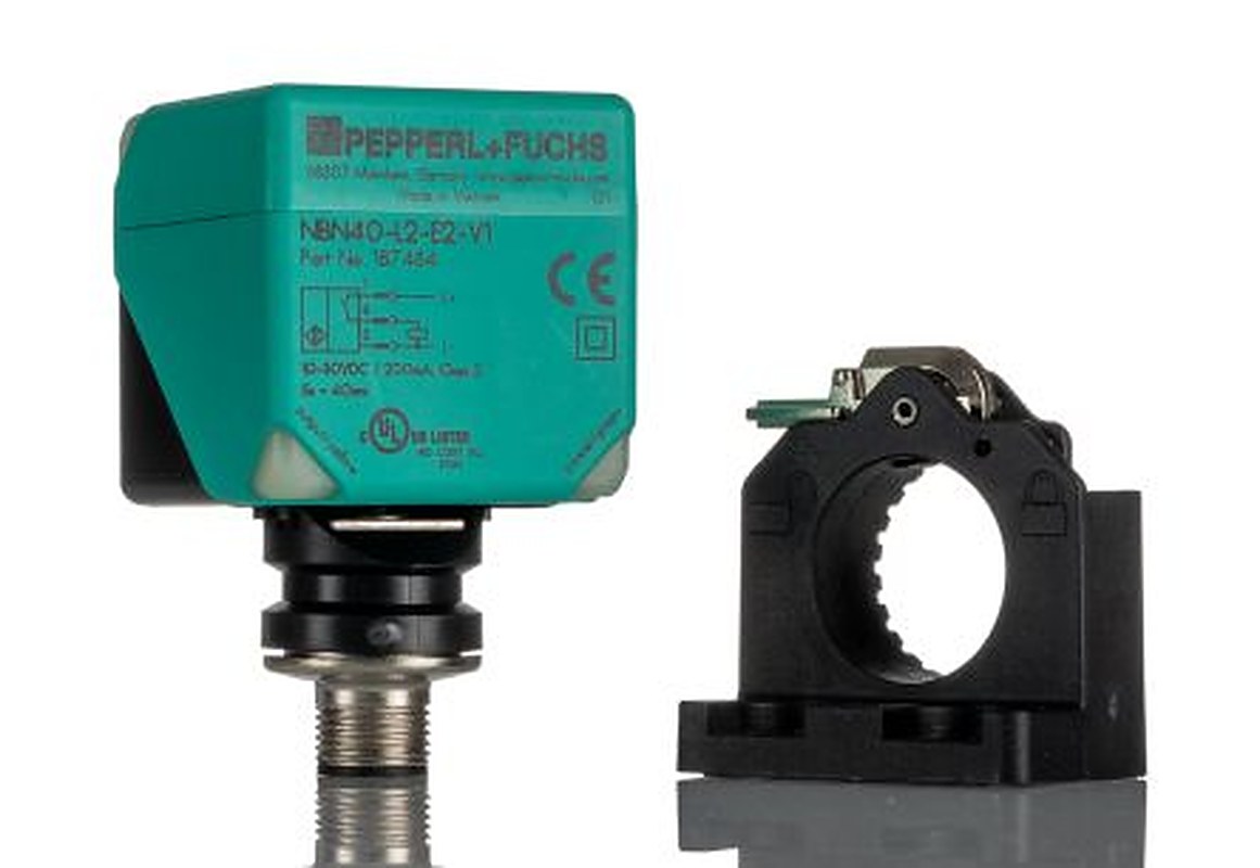 Pepperl + Fuchs NBN40-L2-E2-V1 Block Inductive Proximity Sensor, M12 x 1 PNP 30V 40 mm 30 V dc 200mA