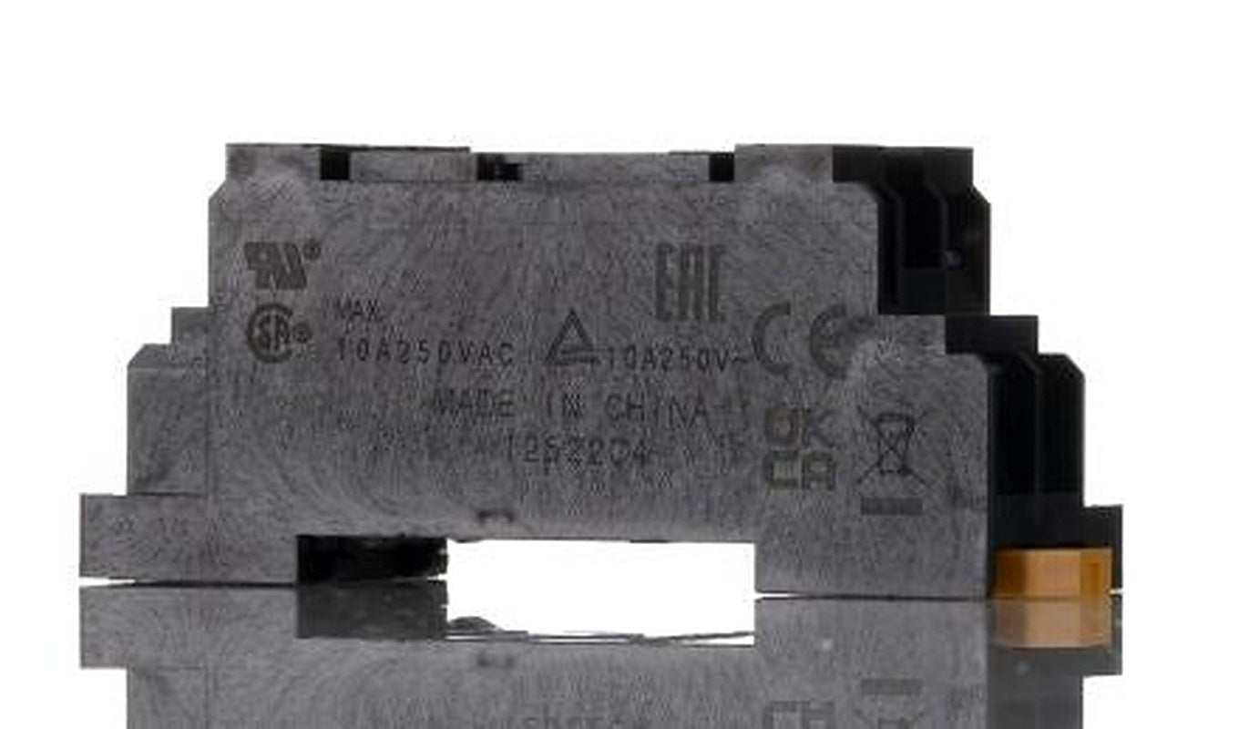 Omron 8 Way 250V ac DIN Rail Relay Socket, for use with Miniature Power Relays