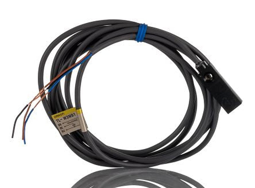 Omron TL-W3MB1 2M Block Inductive Proximity Sensor PNP TLW 24V dc 3 mm 30 V dc 100mA