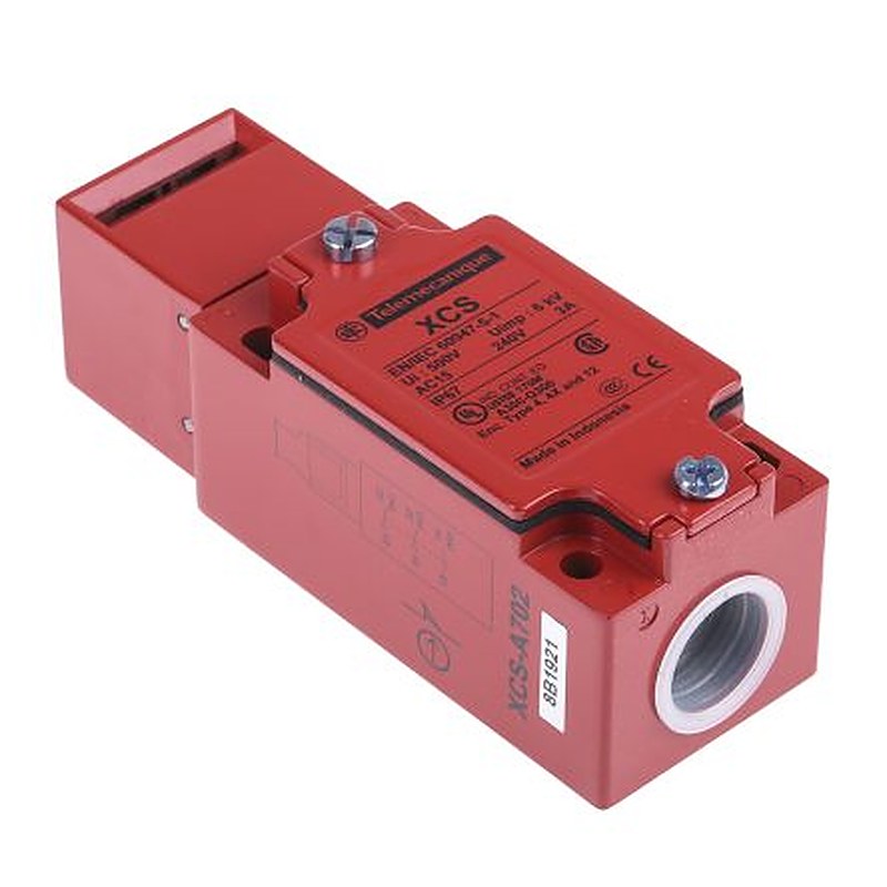 Telemecanique Sensors XCSA Safety Switch, Keyed, Zamak, Interlock