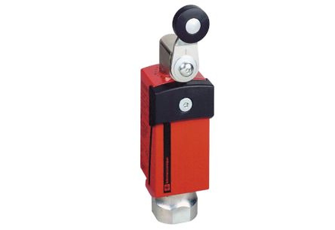 Telemecanique Sensors XCS Series Roller Lever Limit Switch, SPDT, IP67, IP66, Metal Housing, 240V ac, 3A