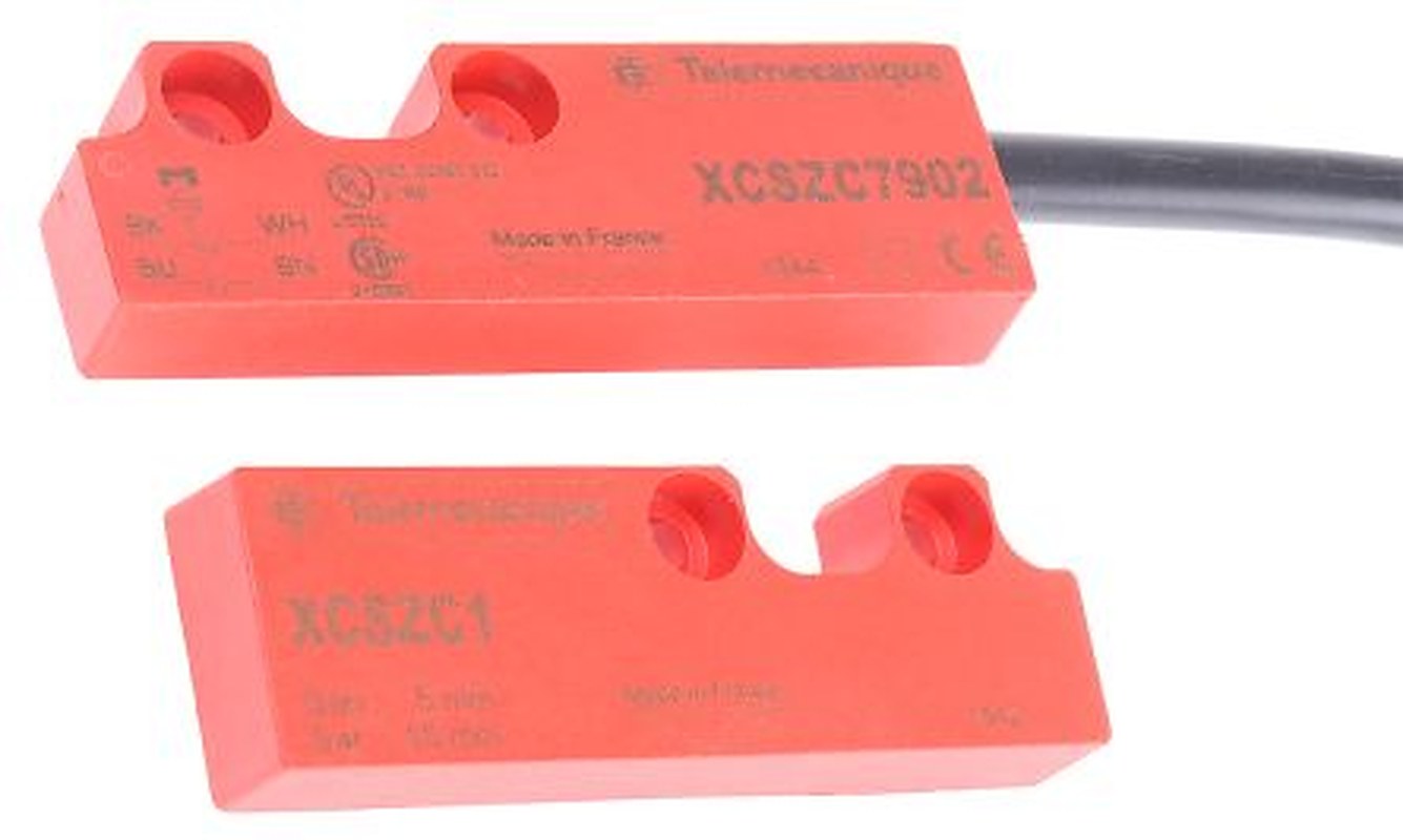 Telemecanique Sensors XCS-DMC Series Magnetic Safety Switch, Plastic Housing, 100V dc, 2 NC, Cable