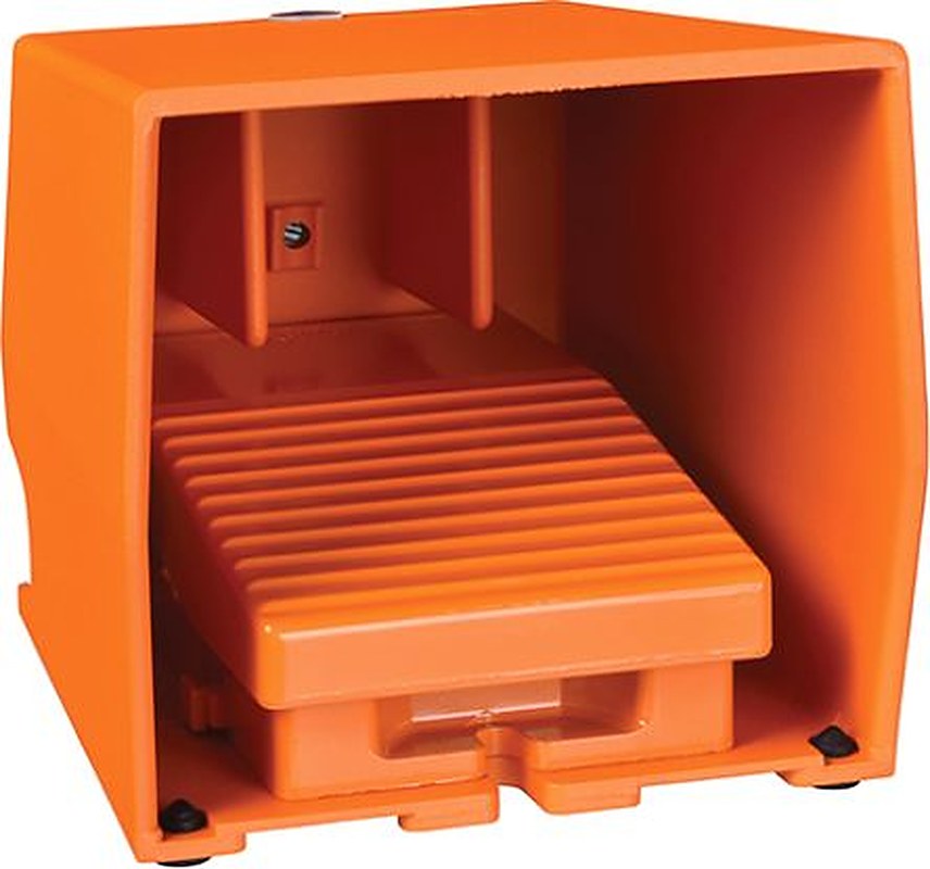 Schneider Electric Momentary Foot Switch - 2 NO/2 NC Metal 3A Contact Current, 240 V ac Contact Voltage