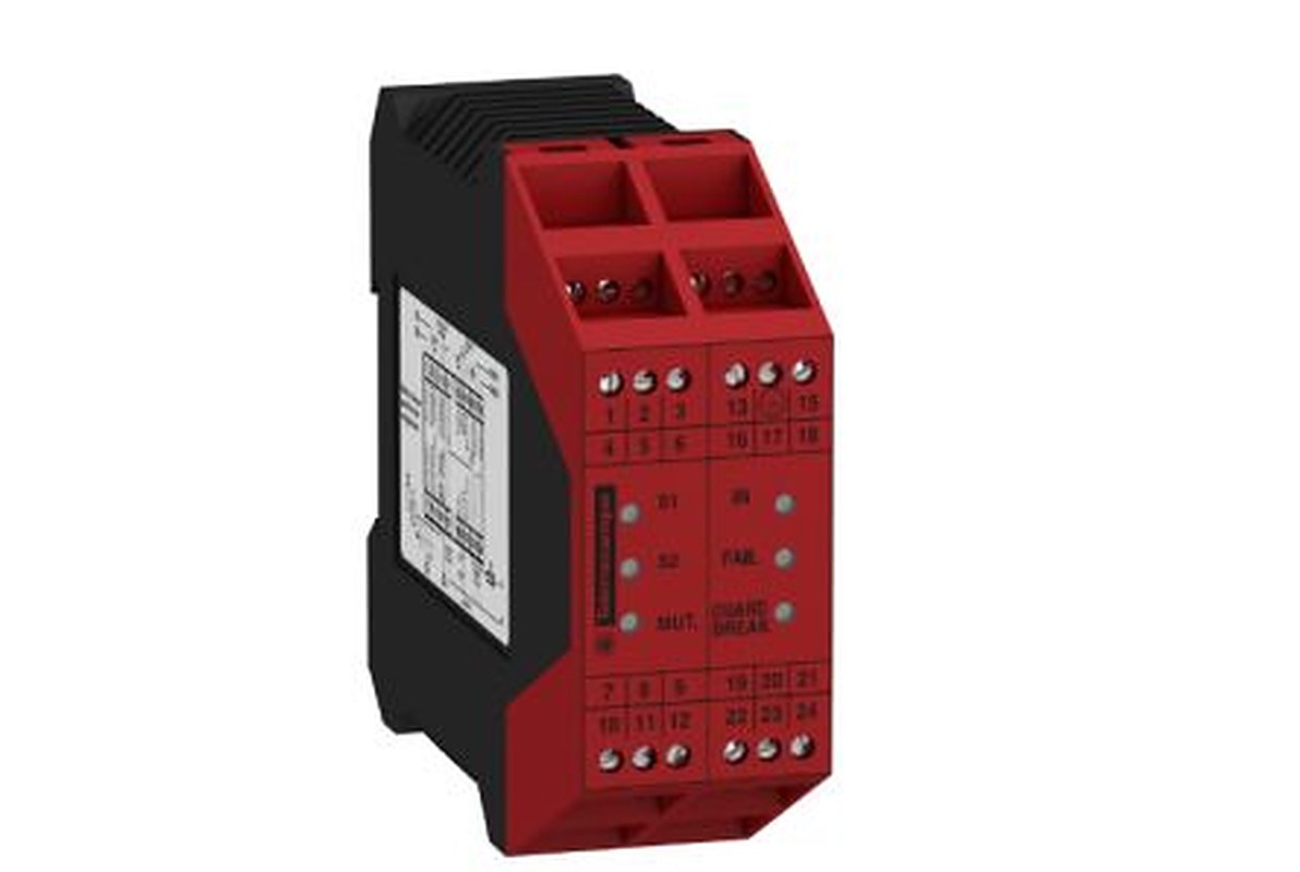Telemecanique Sensors XPSLCM Series Light Curtain Preventa Safety module