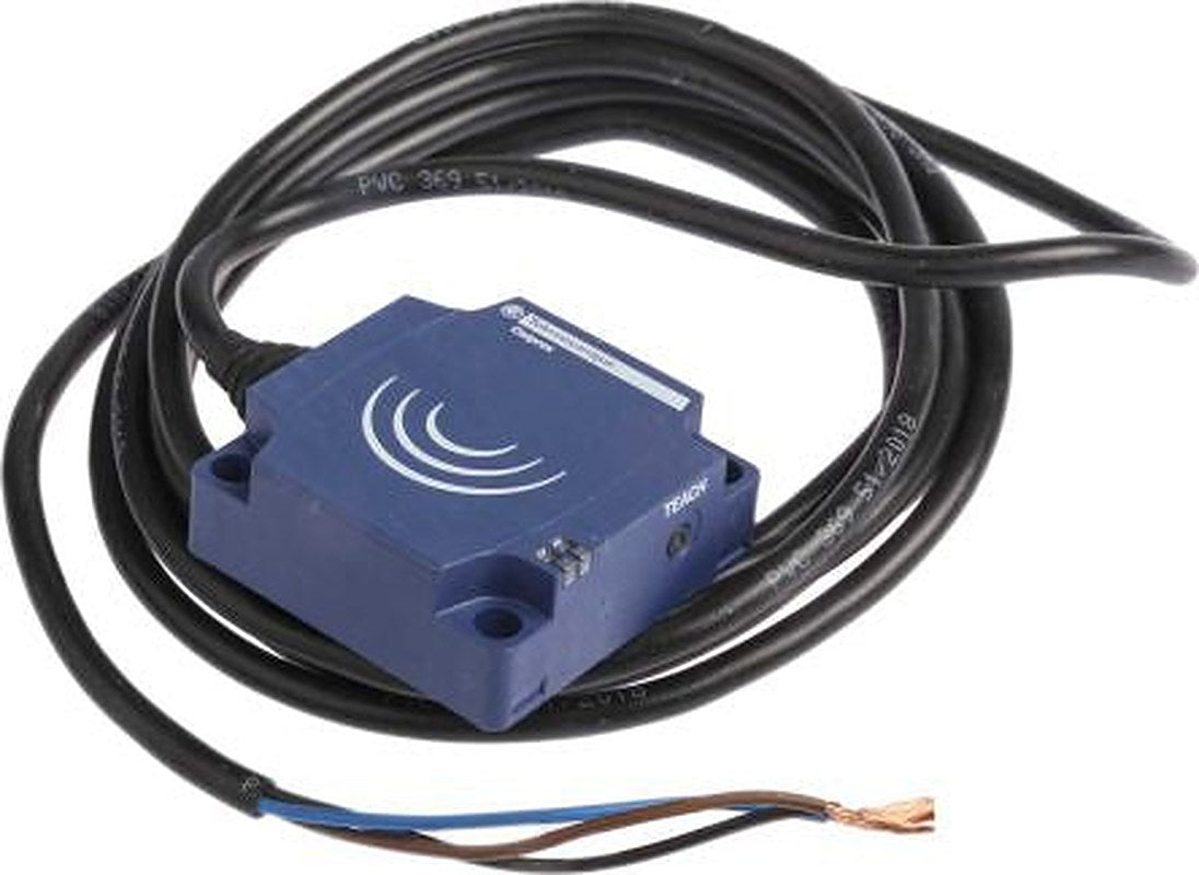 Telemecanique Sensors XS8C1A1PAL2 Block Inductive Proximity Sensor PNP XS 24V dc 25 mm 36 V dc 200mA