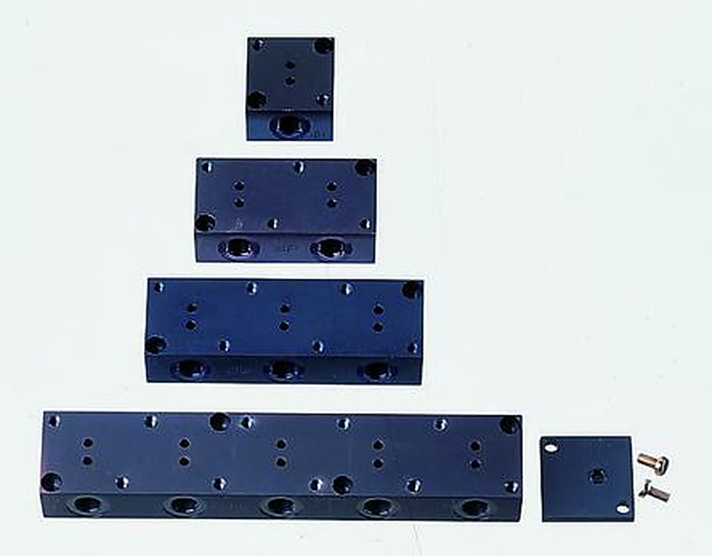 Burkert Solenoid Valve 2-Way Manifold for use with 6014 Solenoid Valve