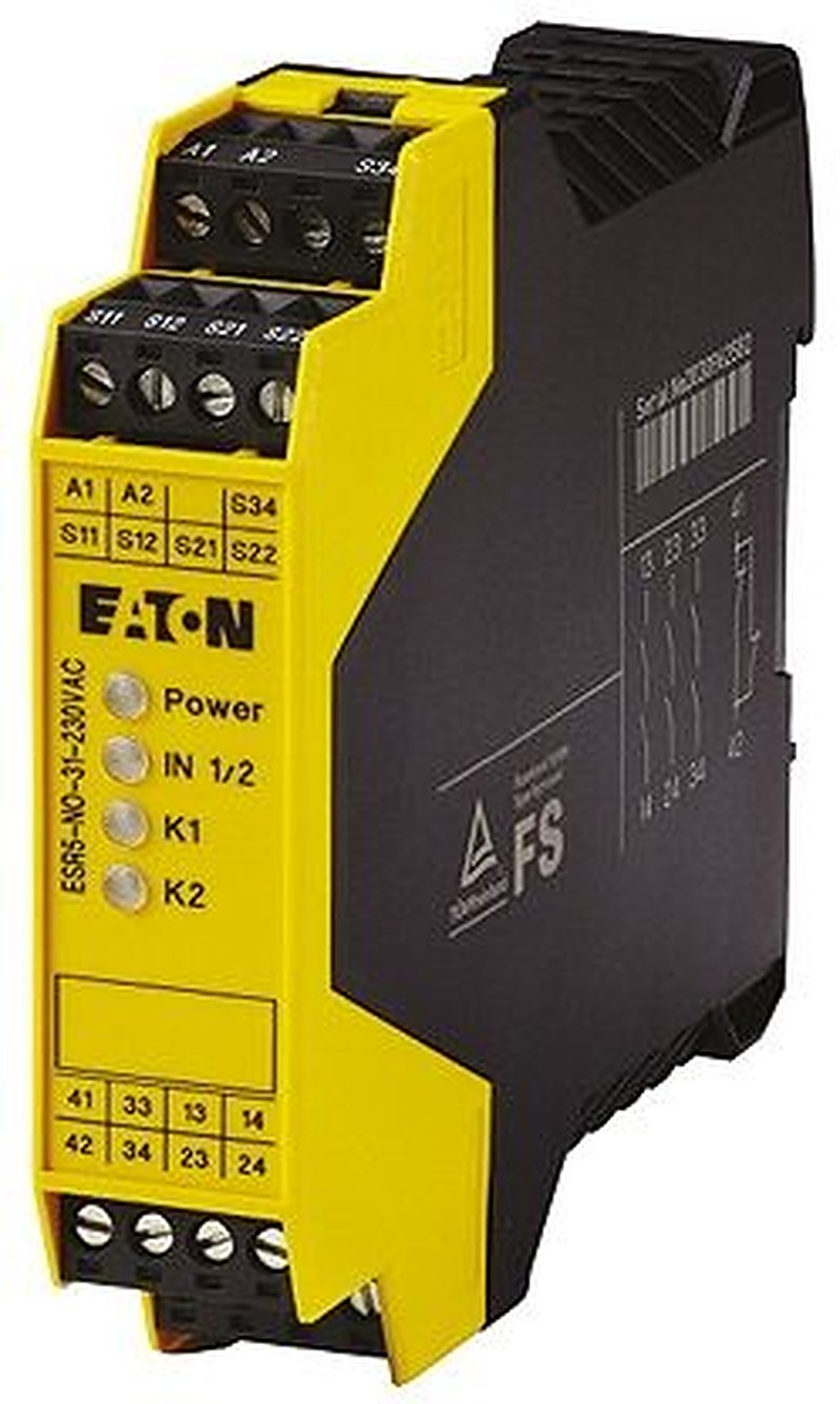 Eaton ESR5, 230V ac Safety Relay, 3 Safety Contacts