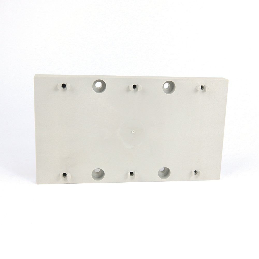 Enclosed Power Distribution Block Adapter Plate to provide Feeder Spacing on the 1492-PDE Products