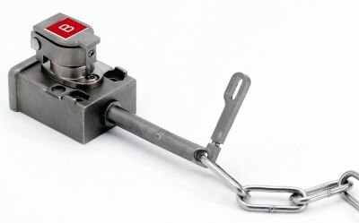 Access Interlock - Single Key, Standard Key Code Labeling, Chain/lever inserted (guard is secured) - 1 key in Actuator. Key trapped to release lever.