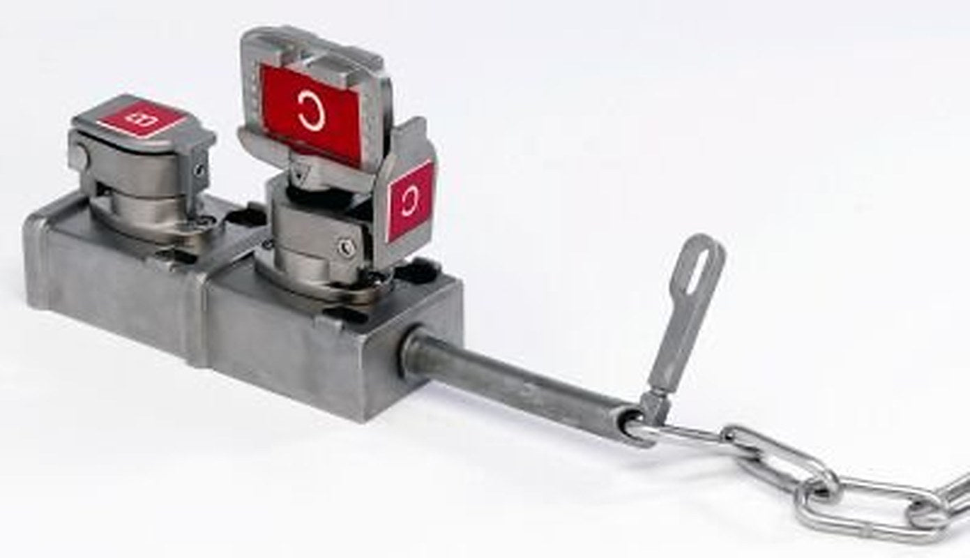 Access Interlock - Dual Key, Standard Key Code Labeling, Chain/lever inserted (guard is secure) - 1 key in/1 key out Actuator. Primary key trapped, Secondary key free to release chain.