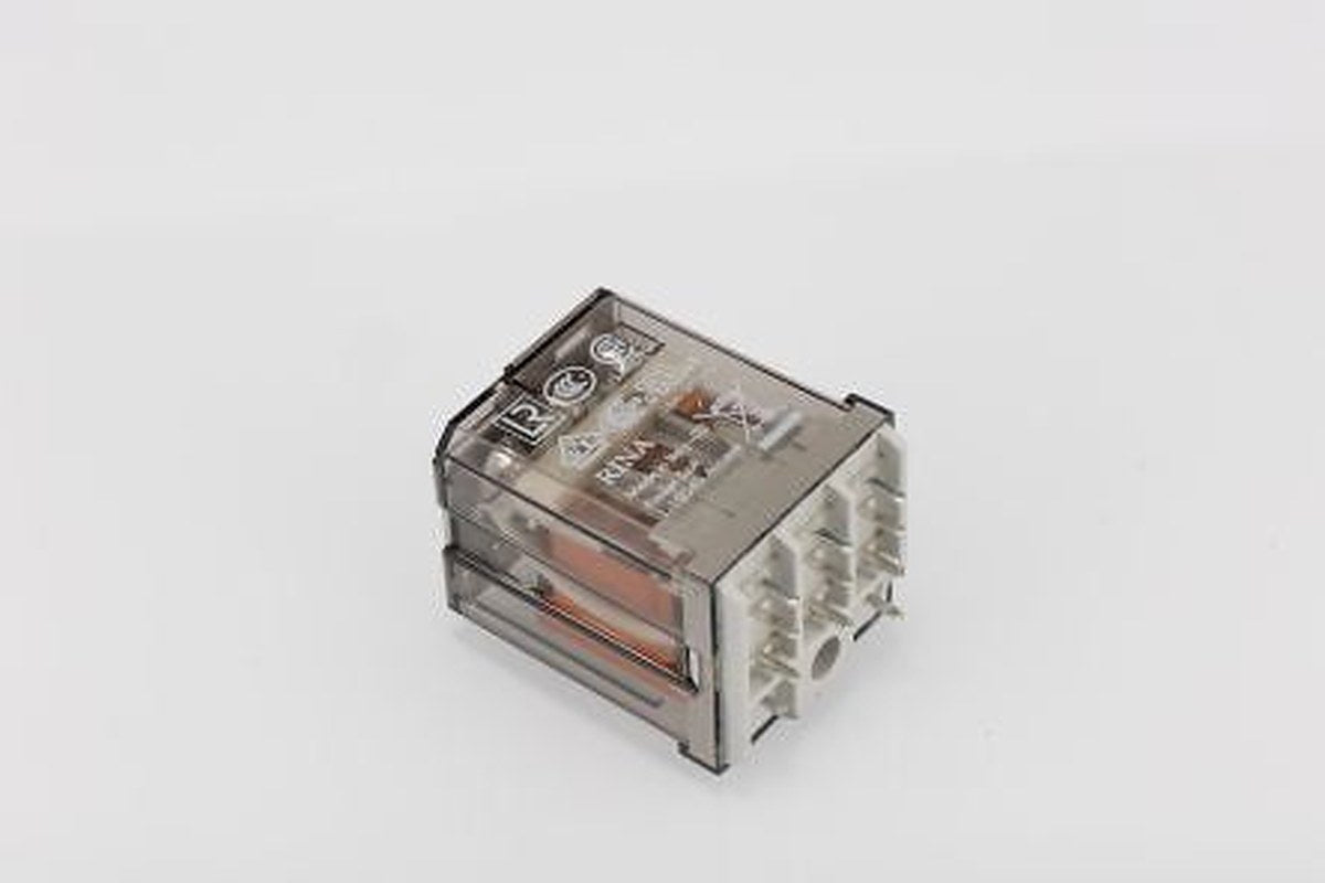 Finder PCB Power Relay, 230V ac Coil, 16A Switching Current, 3PDT