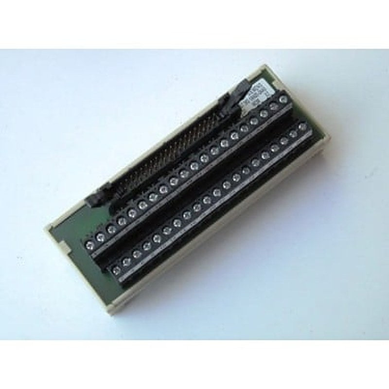 S7-300, Terminal block in screw-type connection system for 64-channel modules of the S7-300, 2 units per packing unit