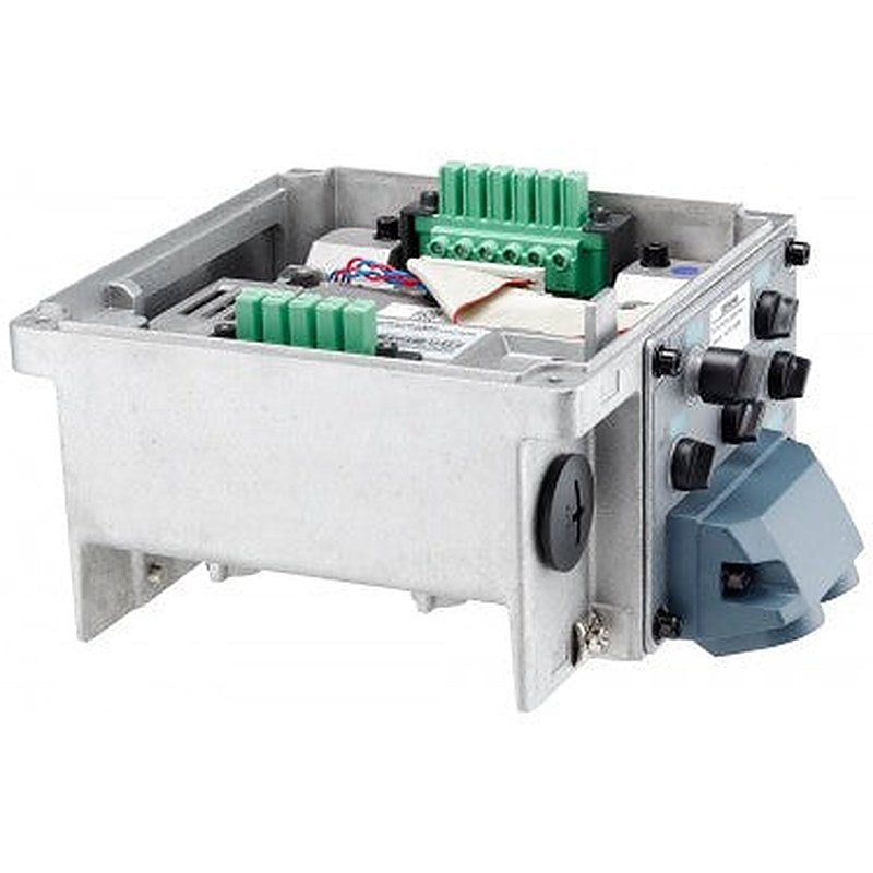 SINAMICS G110M Control Unit CU240M AS-Interface Q AS-Interface with plug-in connections for motor frame size 71 4 DI, 2 DO, 2 AI, 1 F-DI PTC/KTY connection EM brake control Degree of protection IP65 Ambient temperature -10 to +55° 105x 205x 171 (HxWxD) without Power Module