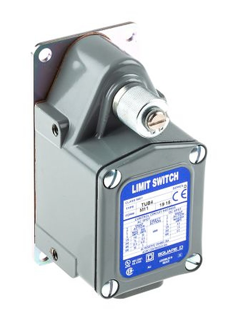Telemecanique Sensors 9007 Series Lever Limit Switch, IP67, Cast Zinc Housing, 600V ac, 20A