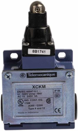 Telemecanique Sensors OsiSense XC Series Roller Plunger Limit Switch, 1 NO/1 NC, IP66, Zinc Alloy Housing, 240V ac, 3A