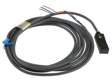 Omron TL-W3MC1 2M Block Inductive Proximity Sensor NPN TLW 30V 3 mm 30 V dc 100mA
