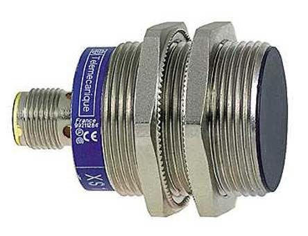 Telemecanique Sensors XS1N30PC410D Threaded Barrel Inductive Proximity Sensor, M30 x 1.5 PNP XS 36V 10 mm 24 V dc 200mA