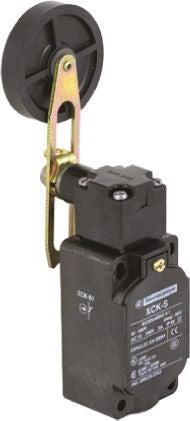 Telemecanique Sensors OsiSense XC Series Roller Lever Limit Switch, 1 NO/1 NC, IP65, Plastic Housing, 240V ac, 3A