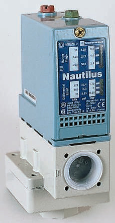 Telemecanique Sensors XMLB Series Pressure Sensor, Relay Output 7 bar 70 bar, Differential Reading