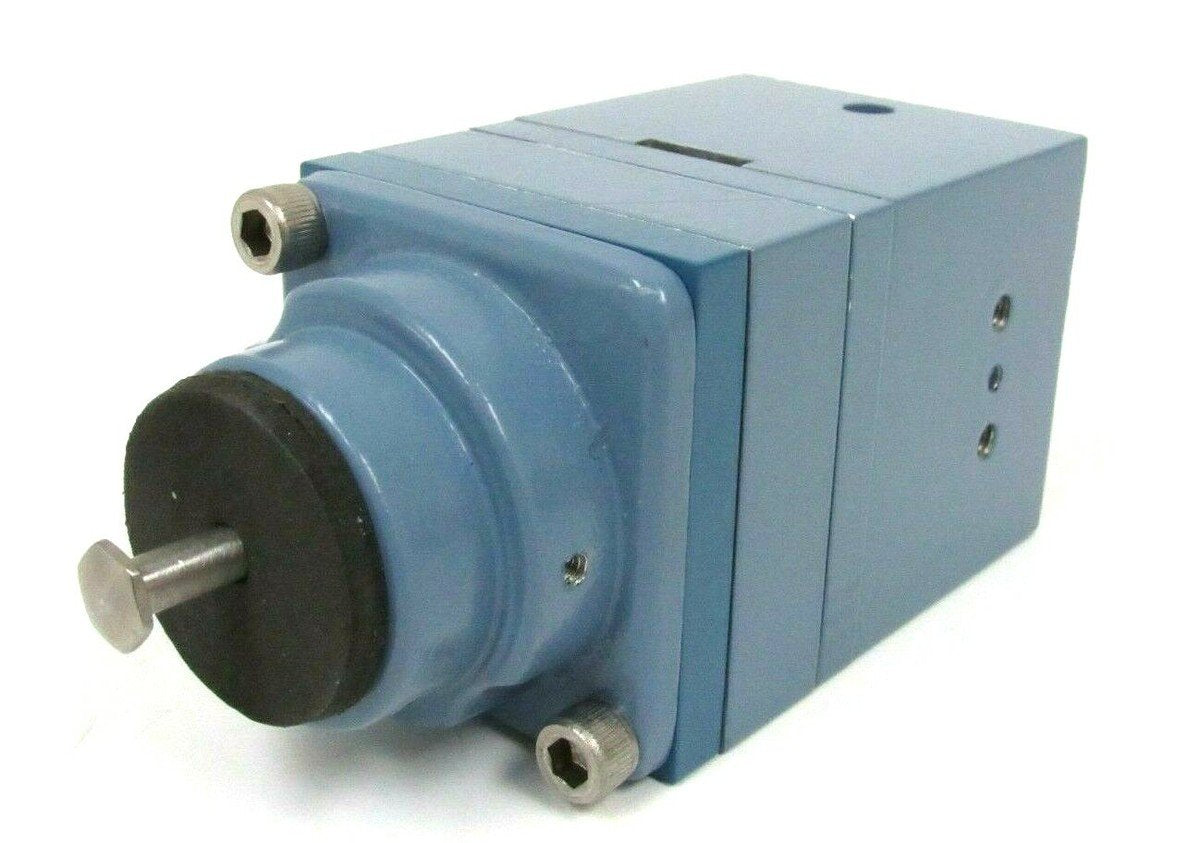 Pilot valve for 2.5 x 5 thrust type power positioner, without stem.